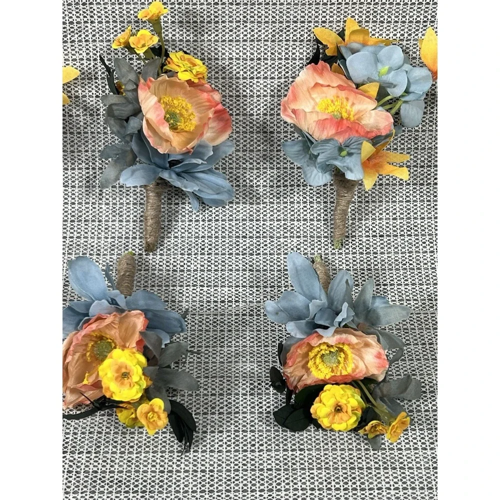 6 Pcs Apricot & Blue Boutonnieres‎